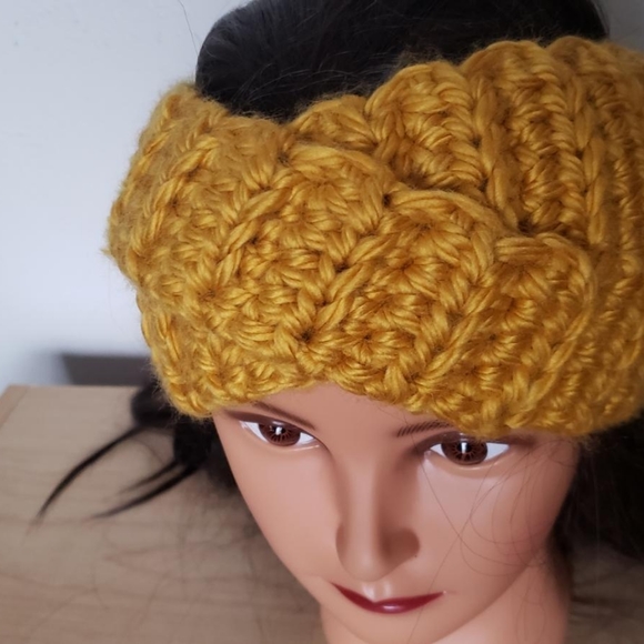 Women's/Teen's Hand Made Twisted Ear Warmer - Picture 3 of 4